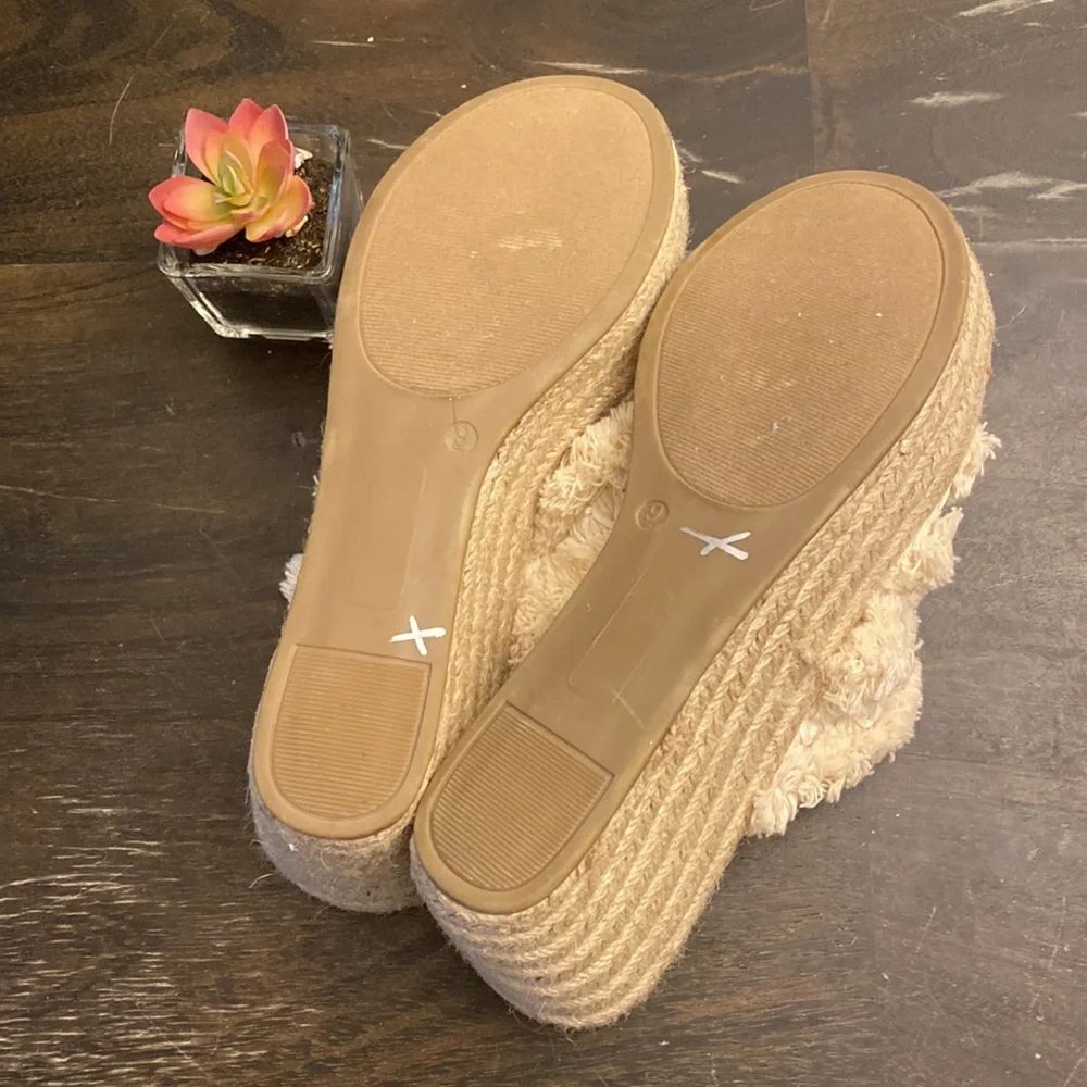 NWT Altar’d State | Wales Furry Platform Wedge espadrille sandals women size 9